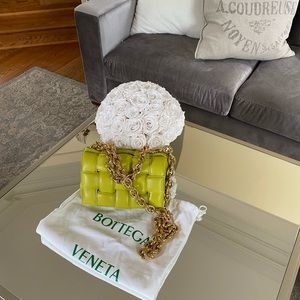 BOTTEGA VENETA PADDED CHAIN CASSETTE-KIWI COLOR!! Excellent condition with tags